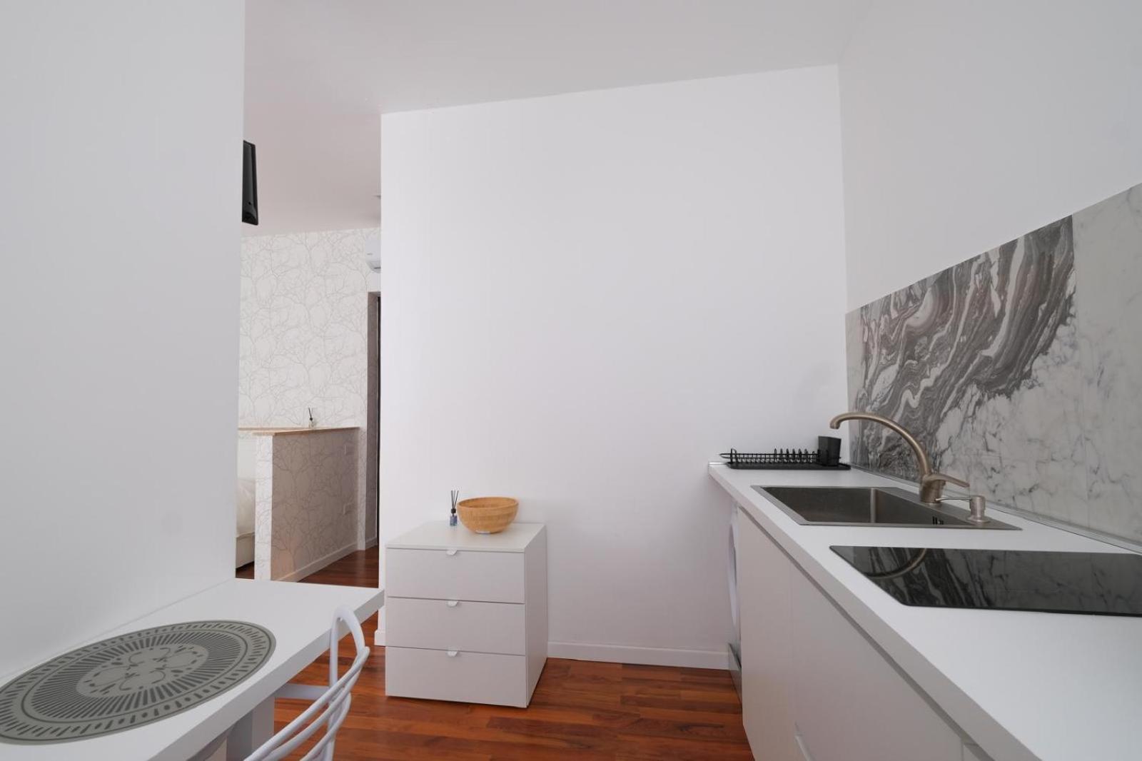 דירות The Apulian Loft II Bari - Via Celentano מראה חיצוני תמונה